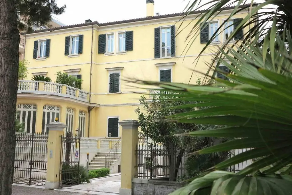 Elegant And Quiet Apartment In The Sea Area location